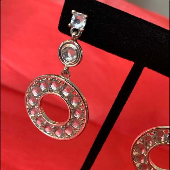 🔴 NWT Candies shiny fancy dangle earrings - Picture 2 of 2